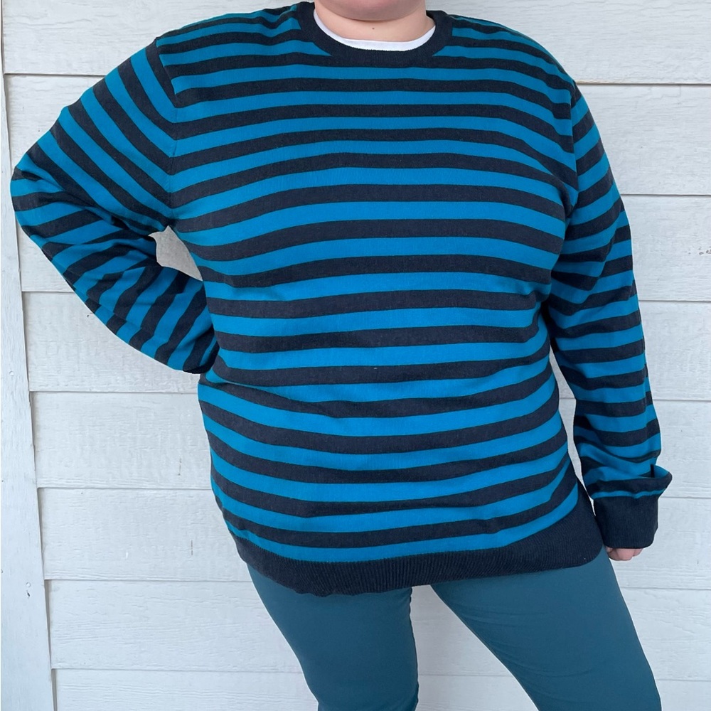 Old Navy Blue Striped Sweater